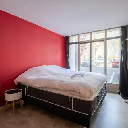 Design Style Loft Avec 3 Chambres Et Parking *